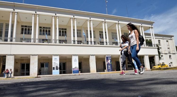 Retornarían las clases a la UNC con un sistema combinado