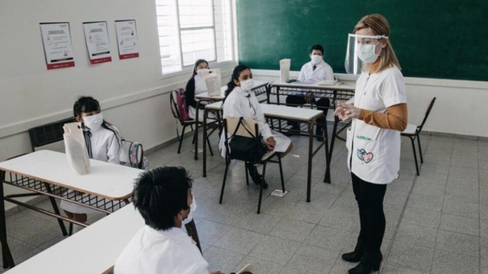 La UEPC exige elementos anti Covid para docentes presenciales