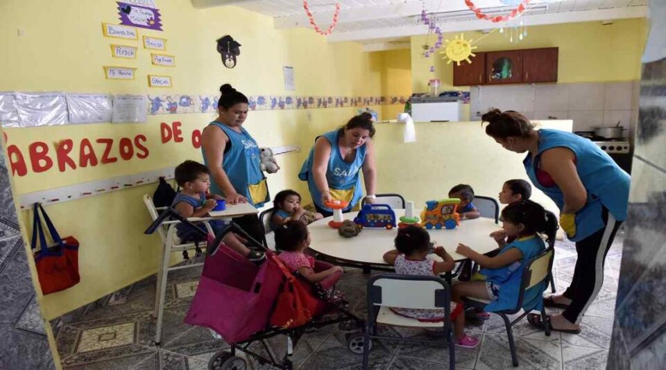 Buscan docente para Sala Cuna en Anisacate