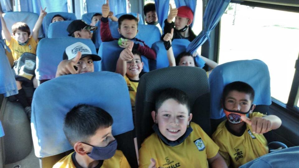Los chicos del Depo crecen en las tablas de Inferiores mientras se divierten jugando