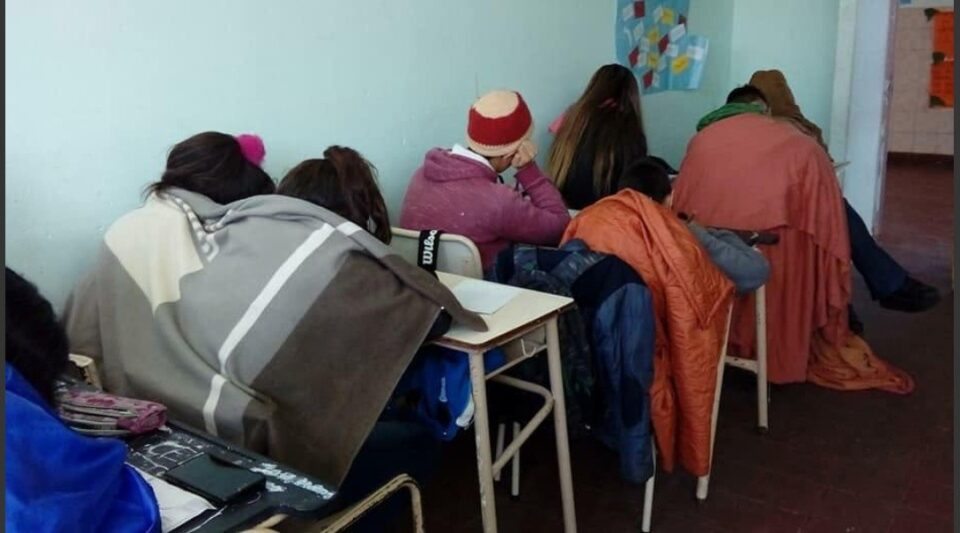 Frio y clases, una polémica latente
