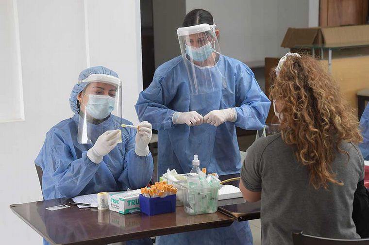 Córdoba reportó casi 400 muertes por coronavirus en una semana