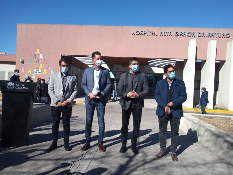 Manuel Calvó anunció la llegada de un tomógrafo a Ata Gracia