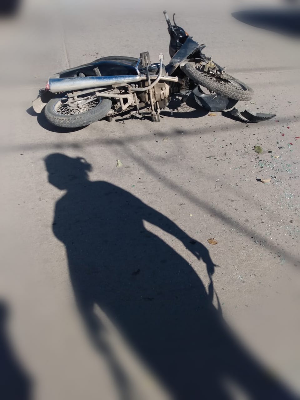 Accidente con heridos en calle Malvinas Argentinas