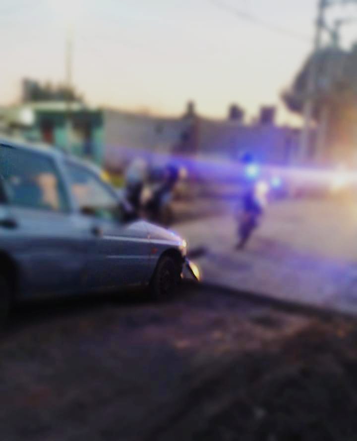 Perdió el control de auto y terminó en el hospital