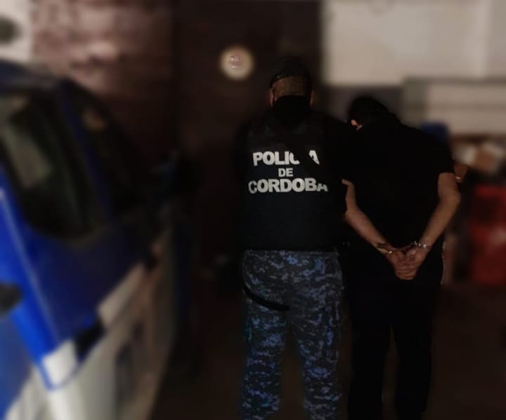 Intentó ingresar por la fuerza a la casa de su ex y terminó dentro de la celda