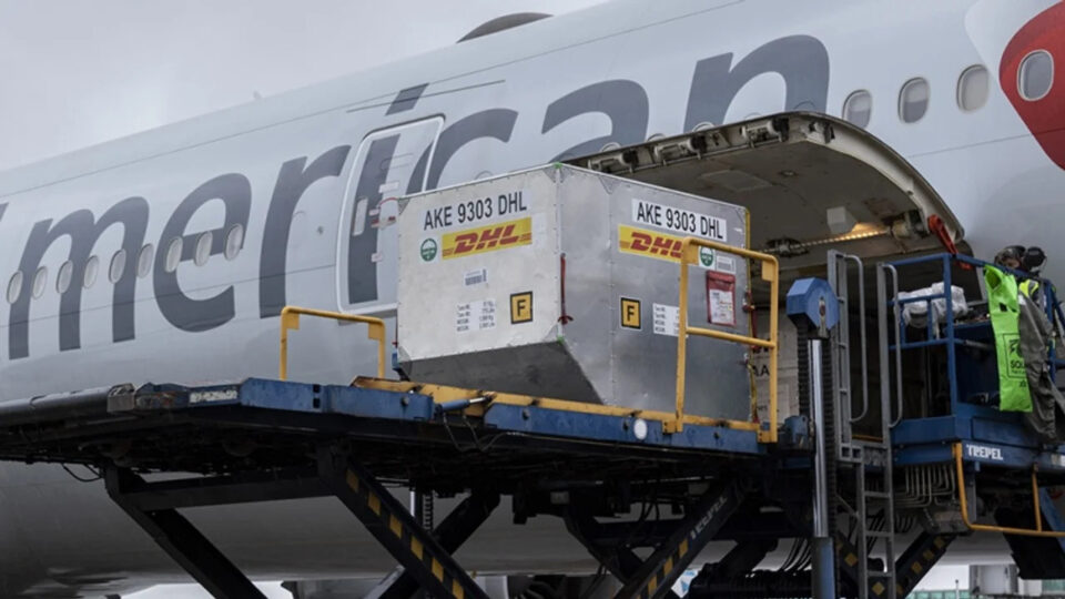 Llegaron más de 160.000 dosis de Pfizer a la Argentina