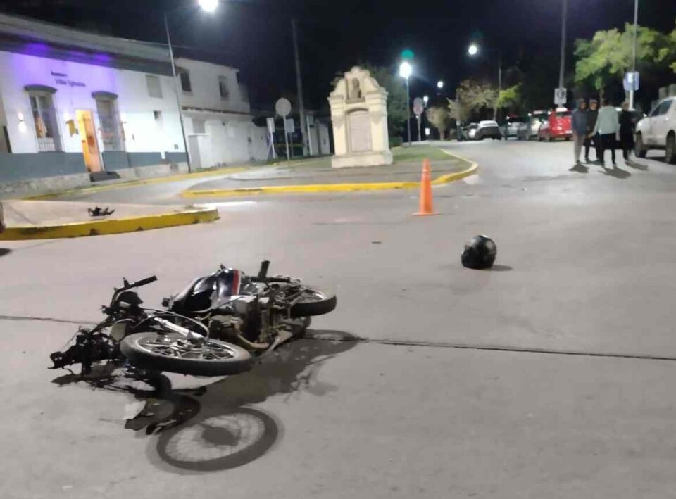 Accidente fatal a la medianoche: una motociclista murió tras un choque