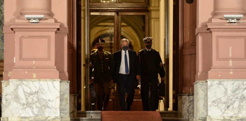 Tensión en Casa Rosada: varias renuncias, pero... ¿habrá cambios?
