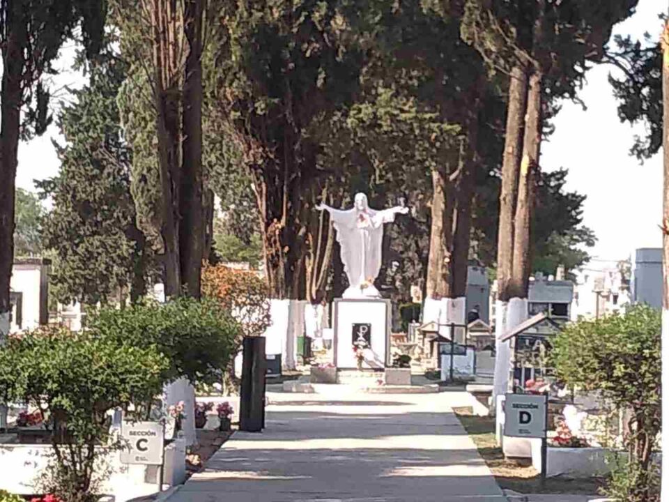 Conflicto entre empleados afecta el normal funcionamiento del Cementerio