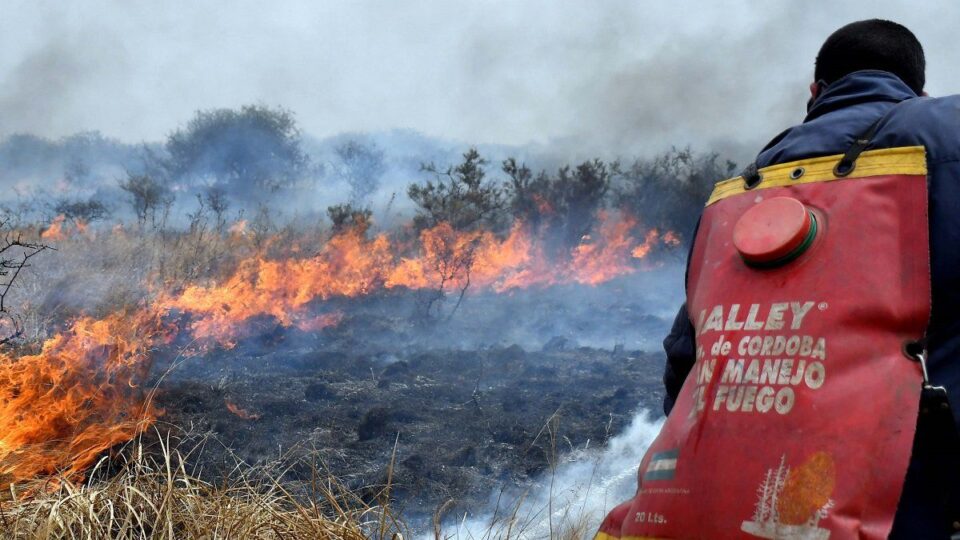 Los focos de incendio avanzan en Tulumba, Sobremonte y Río Seco