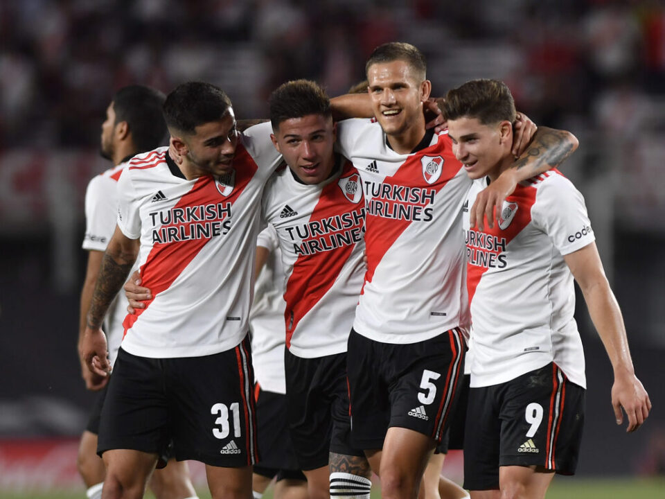 River va por otro título y enfrenta a Colón por el Trofeo de los Campeones