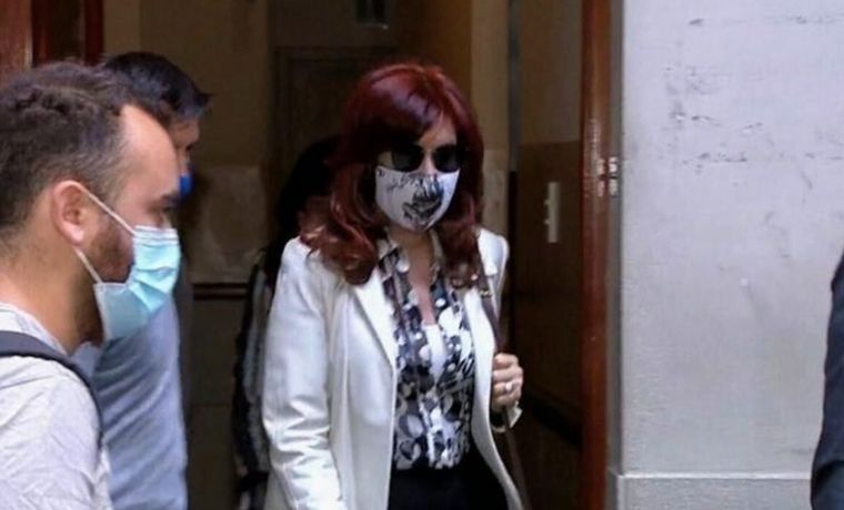 Tras la operación, recibió el alta médica la vicepresidenta Cristina Fernández