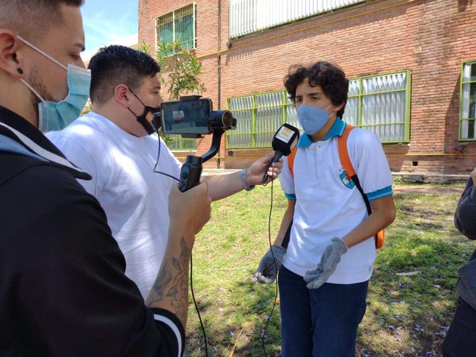 Alumnos de 4to año del Nacional reúnen donaciones para un merendero