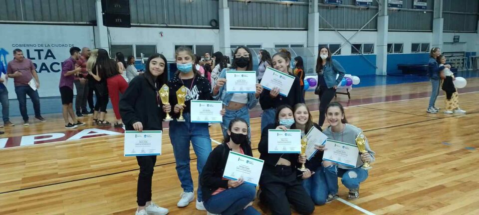 El Voley municipal cerró el año a todo festejo y reconocimiento