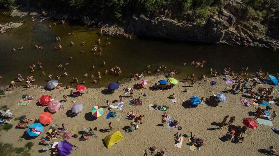 Miami, la playa cordobesa de los jóvenes y las selfies en Córdoba