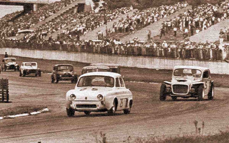 El Renault Gordini que asombró al Turismo Carretera