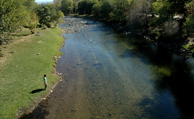 Una turista murió ahogada en el río en Santa Rosa de Calamuchita