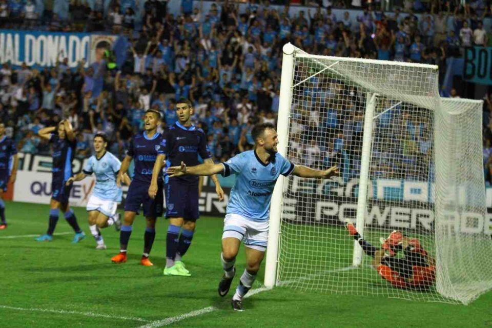 Con la victoria de Belgrano, los cordobeses cerraron su debut en los certámenes de AFA