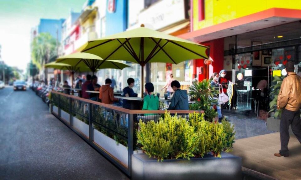 Presentan proyecto para habilitar balcones gastronómicos en bares y restaurantes