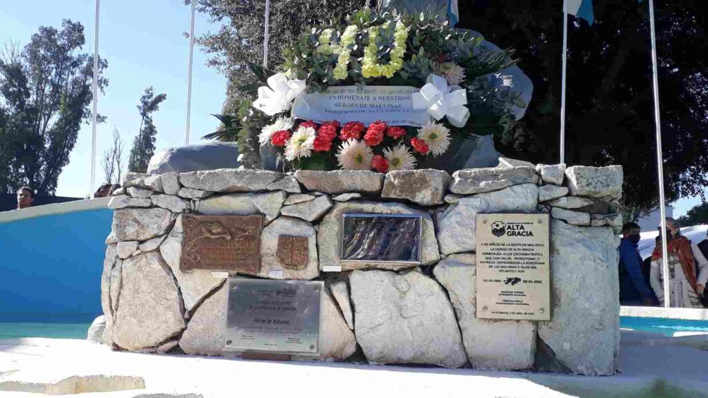 Emotivo acto conmemorativo a 40 años del inicio del conflicto por Malvinas