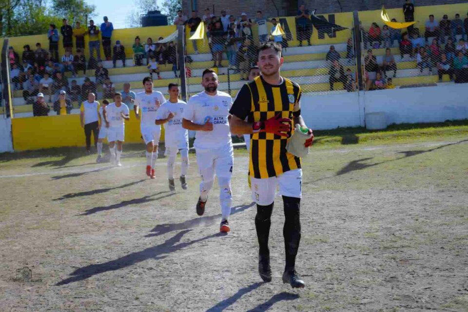 Noche de fútbol: Deportivo Norte recibe a Lasallano buscando seguir arriba en la tabla