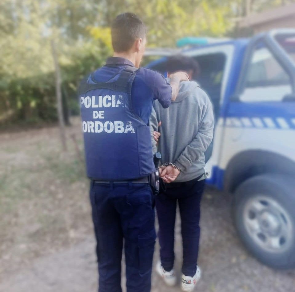 Un hombre fue detenido tras amenazar a una pareja con un arma de fuego ...