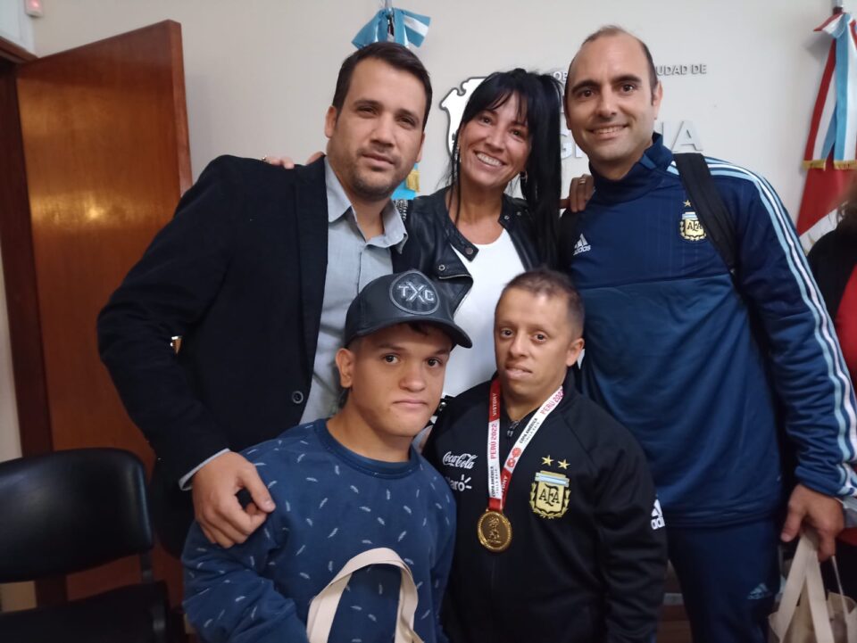El Intendente recibió a los flamantes campeones de la Copa América de Talla Baja
