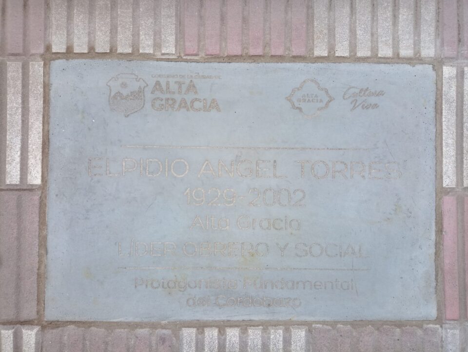"Justicia histórica": colocaron una placa en la antigua casa de Elpidio Torres