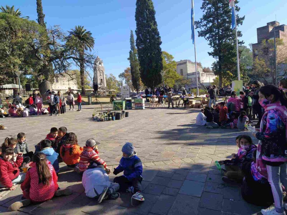 Con una gran actividad, se celebró el "Día Internacional del Ambiente" en Plaza Solares