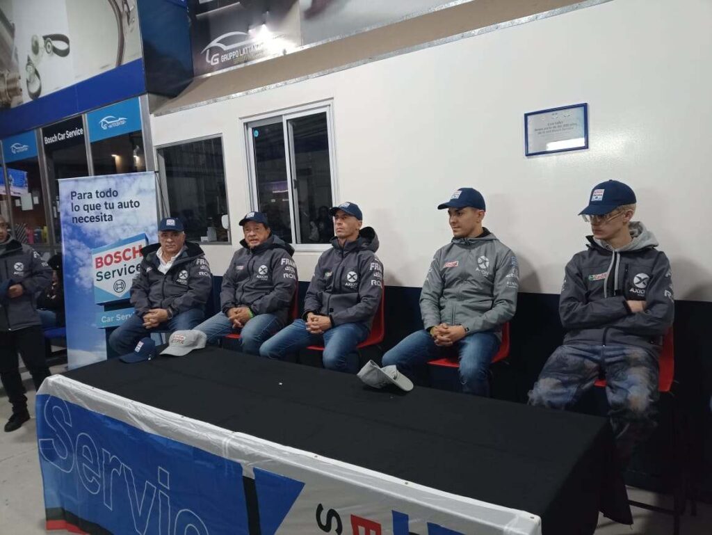TC2000 en Alta Gracia: El Equipo Axion Energy Sport brindó una charla y presentó a sus pilotos