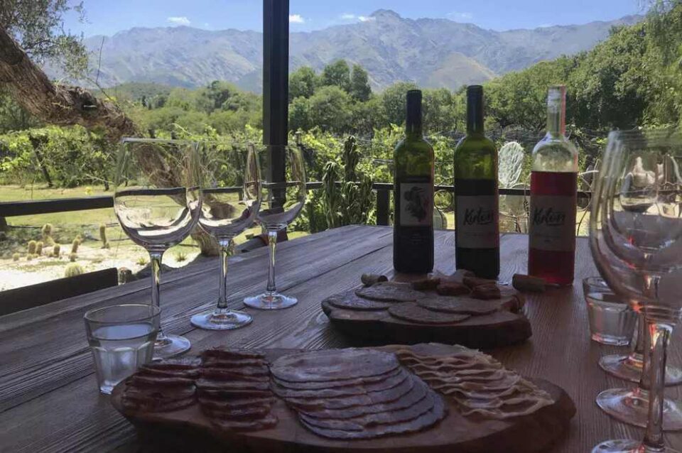 Córdoba busca posicionar al Camino del Vino como producto turístico