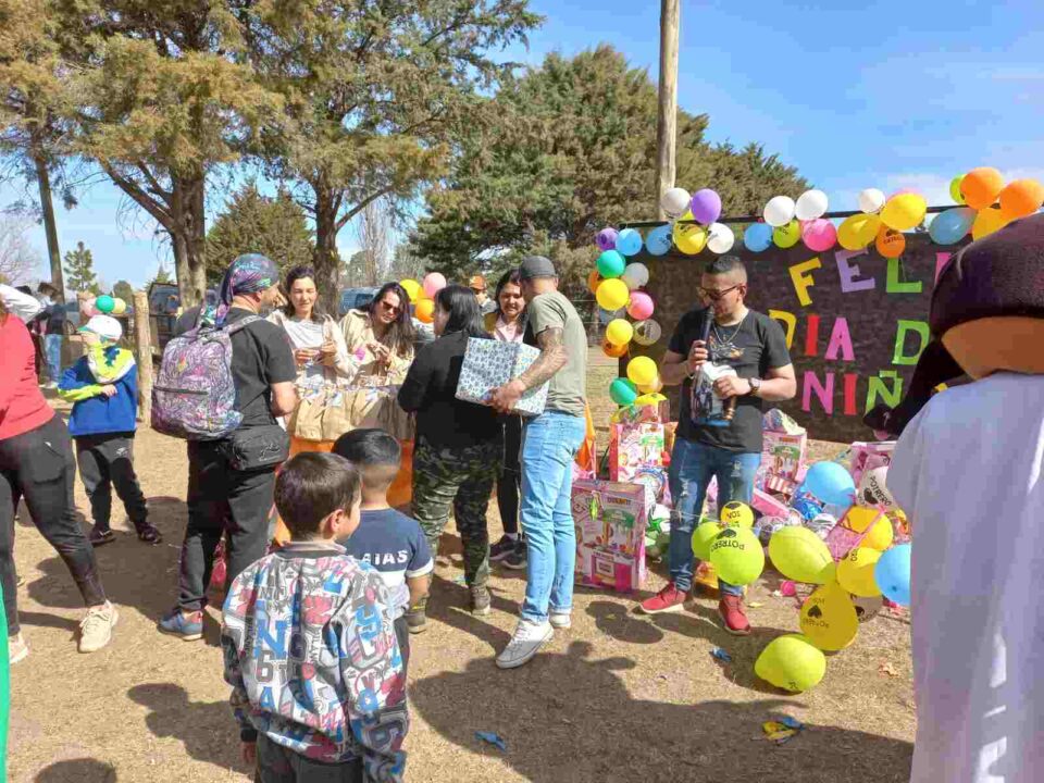 Potrero de Garay se vistió de fiesta para homenajear a los más peques