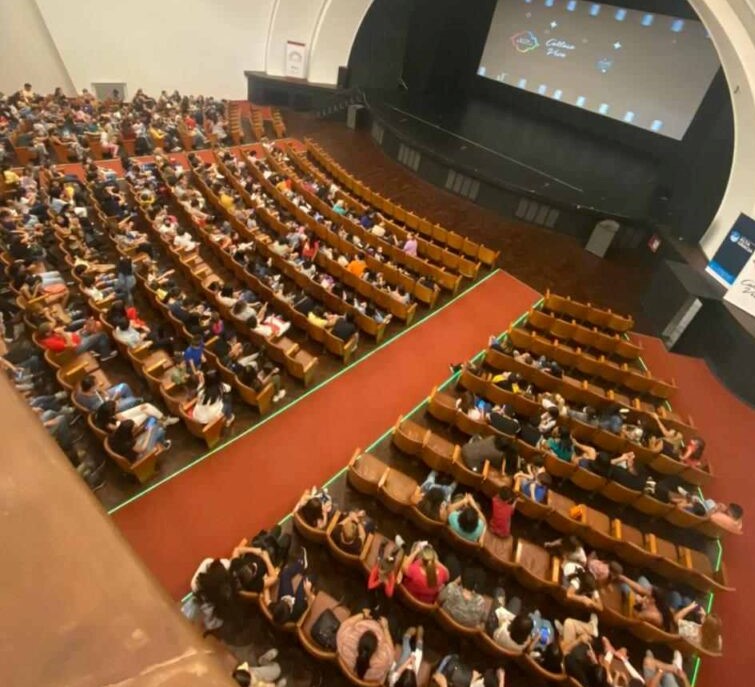 Llega un domingo a puro cine infantil en el Momumental
