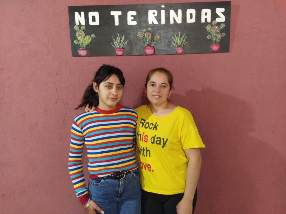 Con la alegría de su familia Ignacio ya está nuevamente en su hogar