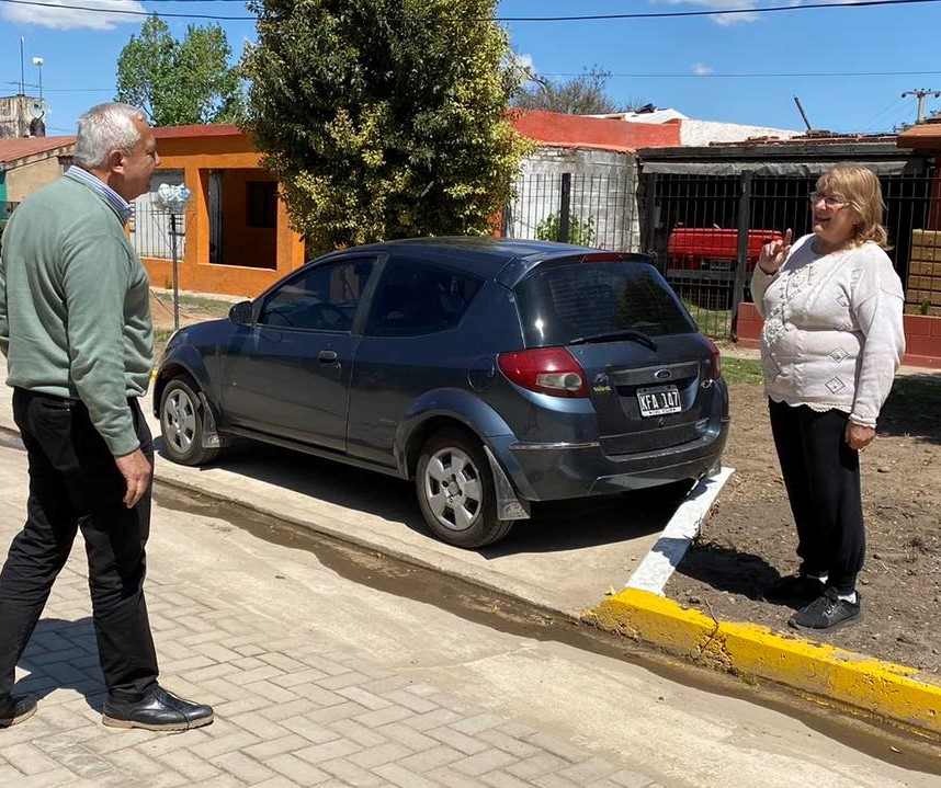 Malagueño: quedó inaugurada la obra de adoquinado en barrio Santa Bárbara