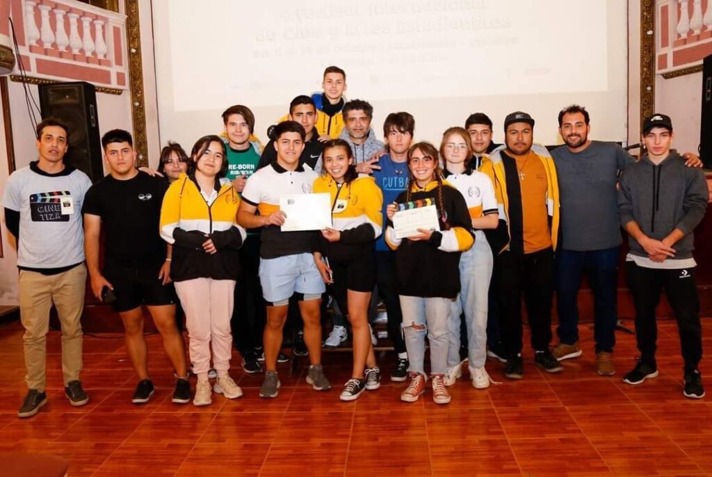 "Paseo de Compras": Alumnos del Ipem 97 finalistas en el Festival de Cine Tiza