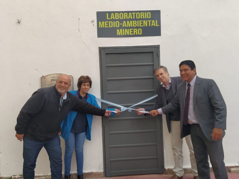 Inauguraron un laboratorio medioambiental en la Escuela de Minería