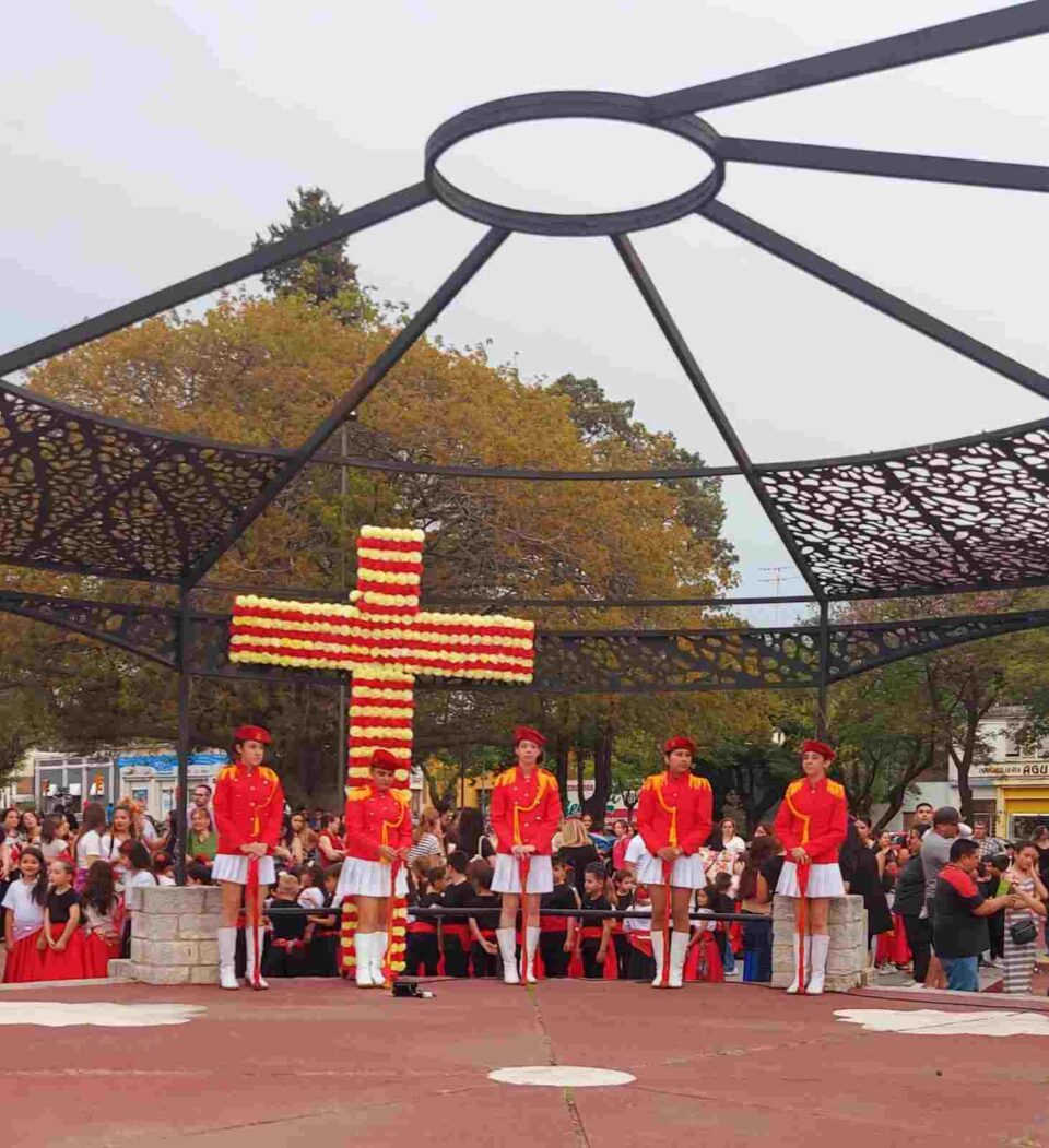 Se realizó la Fiesta de «La Cruz de las Flores» en homenaje a Manuel de Falla