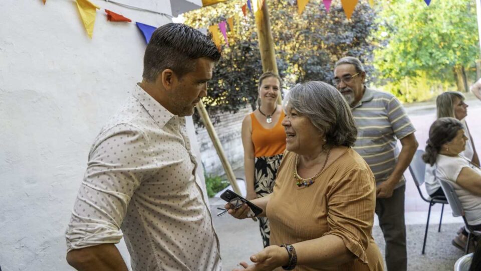 Recorrida departamental: Facundo Torres visitó Centro de Jubilados y se reunió con aspirantes de Defensa Civil