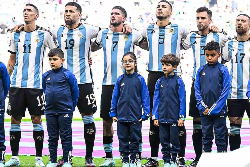 Argentina y su formación para jugar la final del Mundial ante Francia