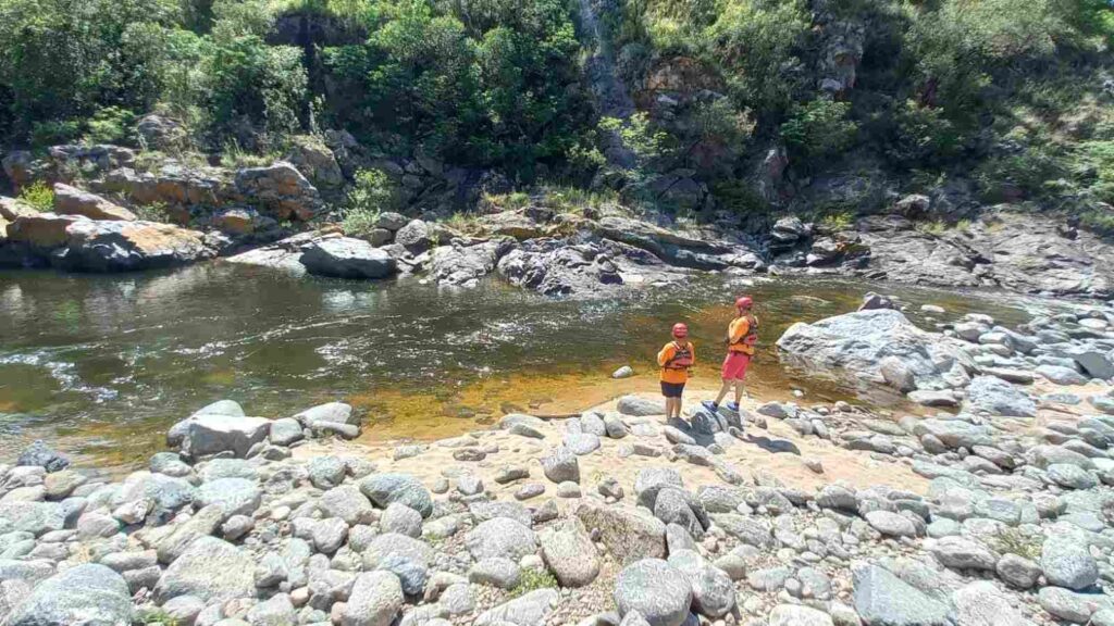 Alertan por crecientes en los ríos serranos