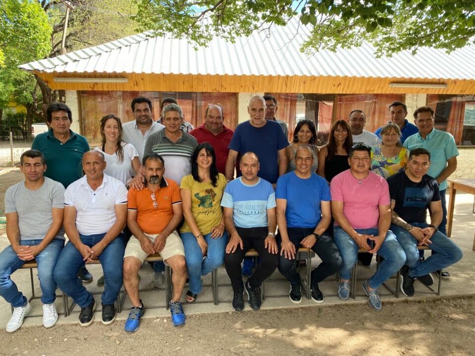 San Alberto: Legisladores, intendentes y presidentes comunales brindan apoyo a Martín Llaryora y pegarán la fecha de la elección municipal a la provincial