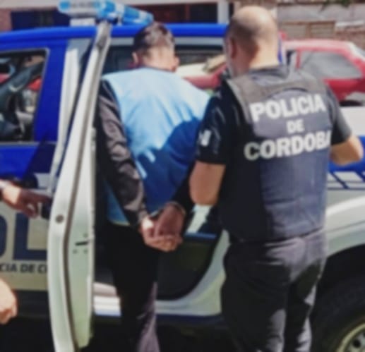 Robó, lo detuvieron y encima le encontraron su «cosecha personal»