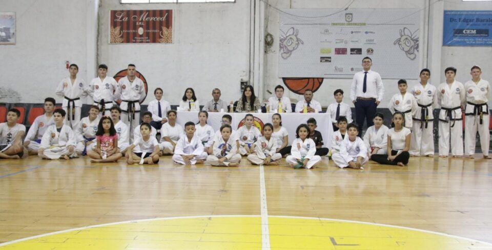 La escuela de Taekwondo Chul Hak San tuvo el primer examen del año