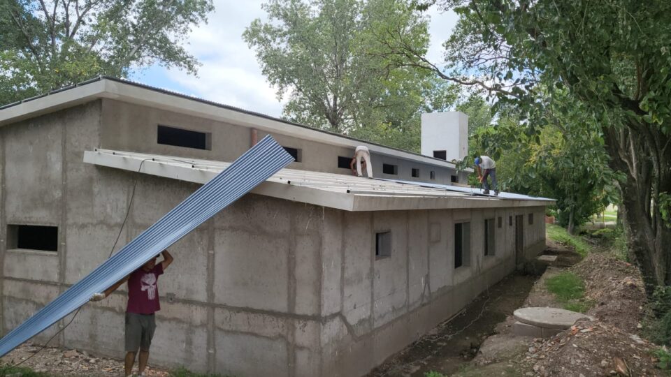 Continúa avanzando la construcción del Centro de Salud