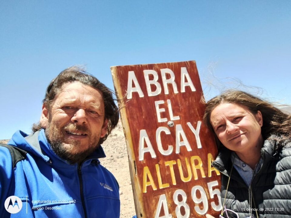 Viajar como estilo de vida: Una pareja recorre el país en una Traffic 87