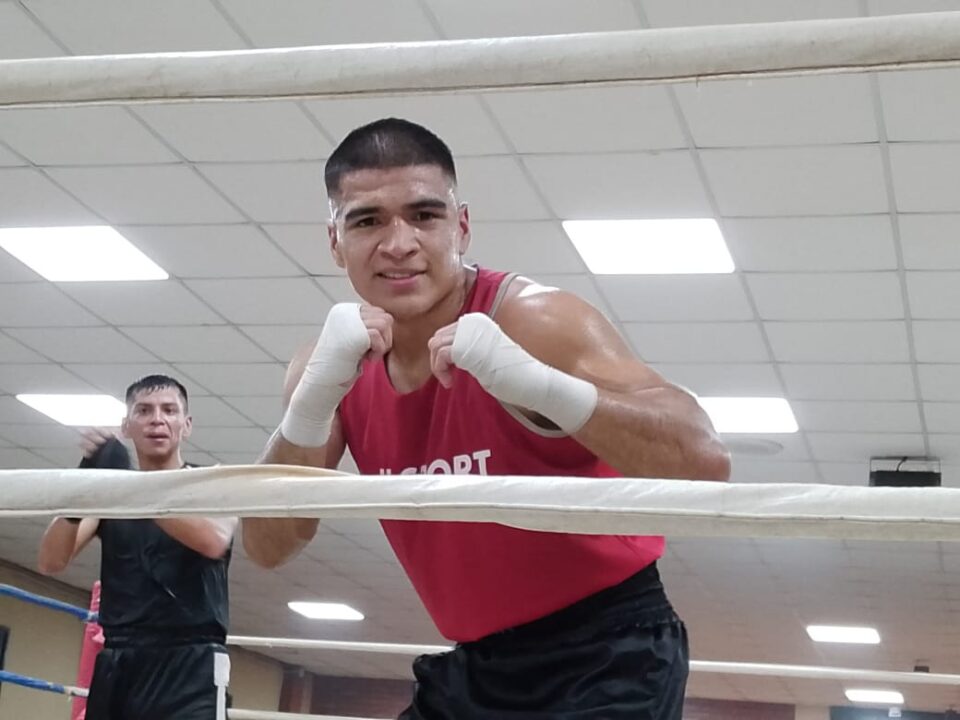 Box: "Tyson" Sessa se quedó con la gloria en la gran velada de Villa Parque Santa Ana