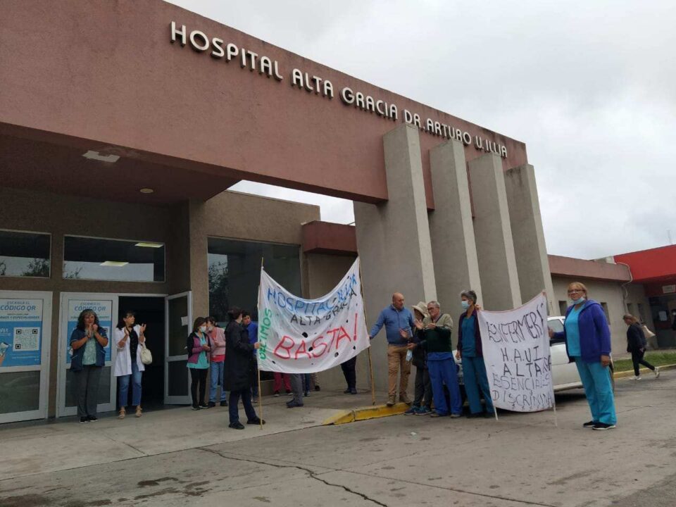 Durante una hora, personal de salud se manifestará frente al Hospital Illia