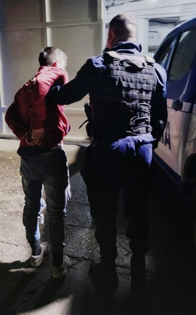 Violó la medida de restricción y quedó detenido